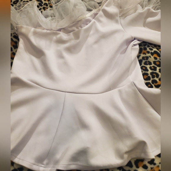 One shoulder peplum top🍒 - Picture 11 of 14